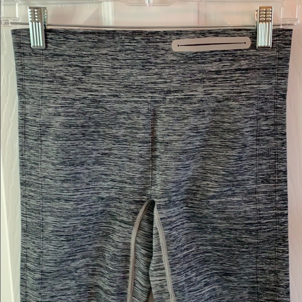 Under Armour compression leggings Sz M